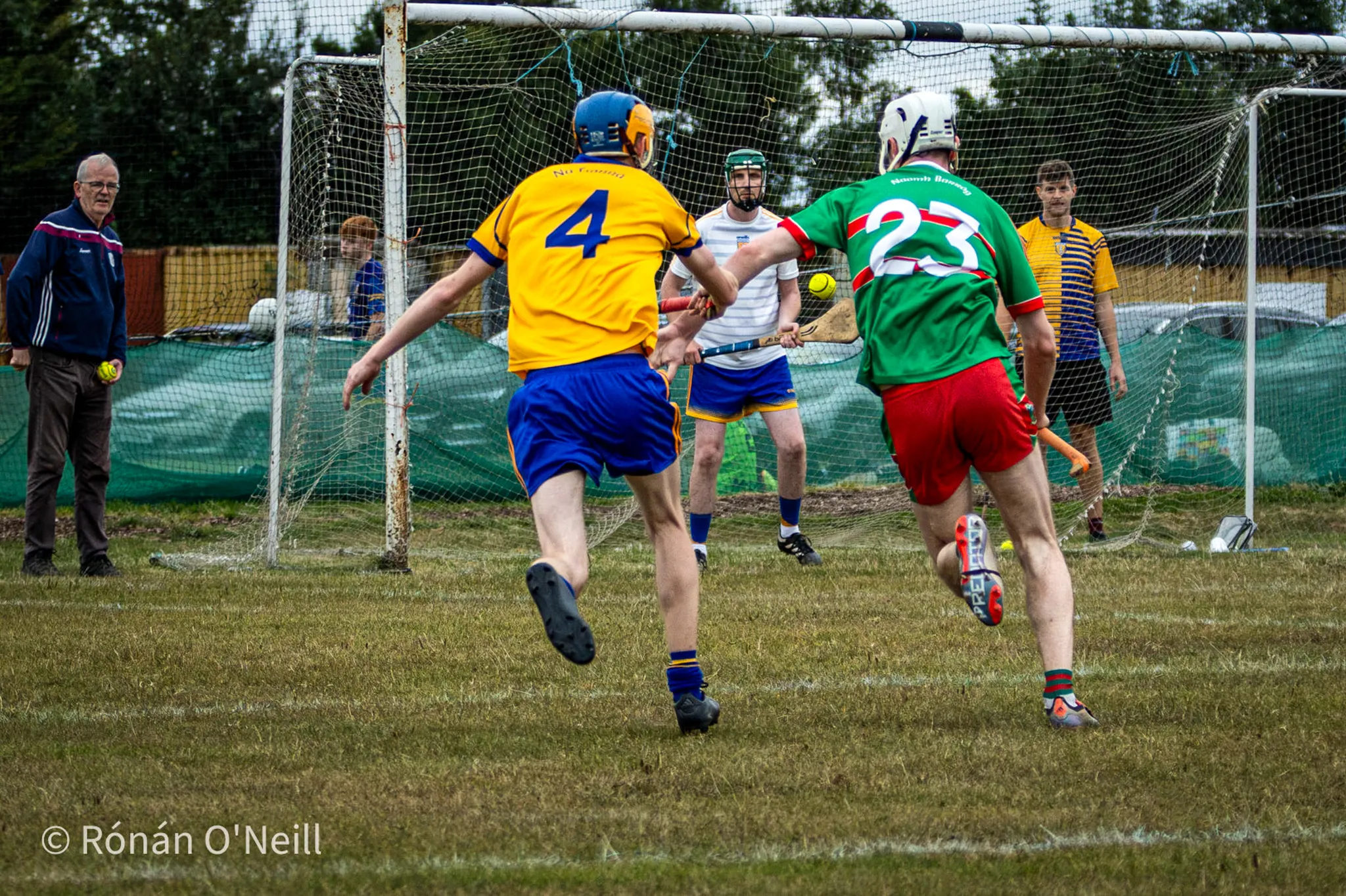 Naomh Barróg vs. Na Fianna — Dublin Junior G Hurling Championship, Collinstown, August 2026 (photograph 13 of 40)