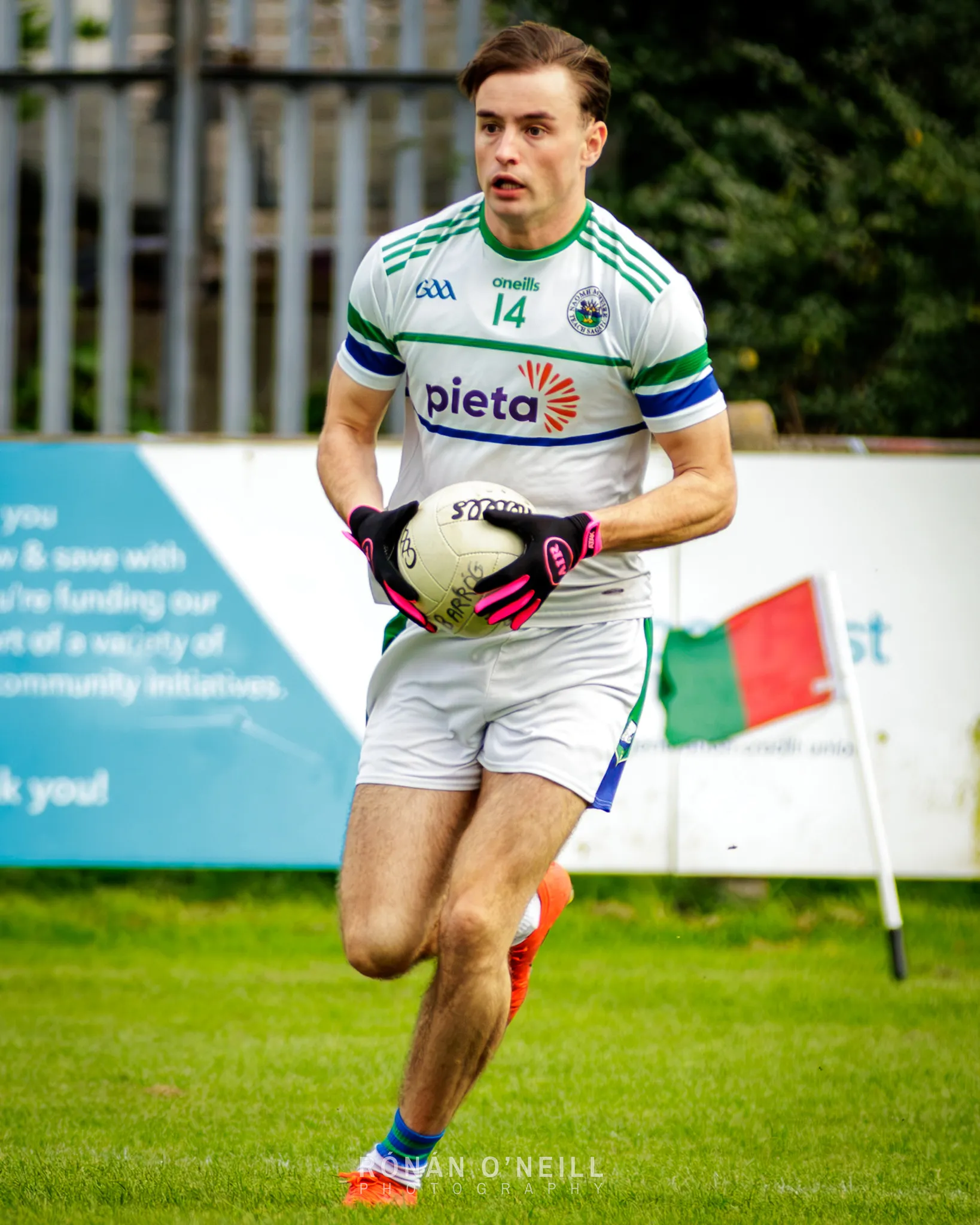 Naomh Barróg vs. St Mary's Saggart — Dublin Senior Football Championship 2, Pairc Barróg, September 2026 (photograph 14 of 40)