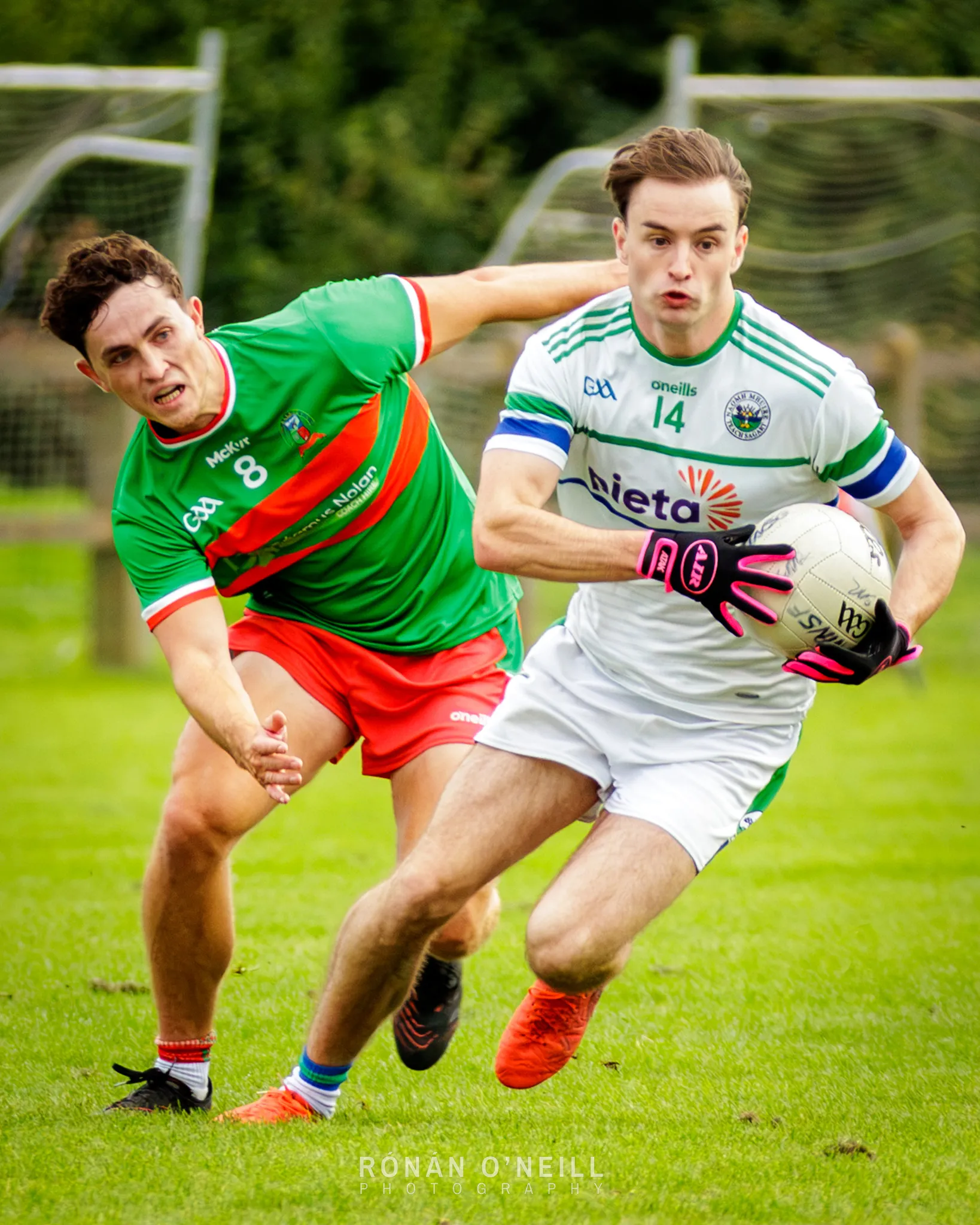 Naomh Barróg vs. St Mary's Saggart — Dublin Senior Football Championship 2, Pairc Barróg, September 2026 (photograph 19 of 40)