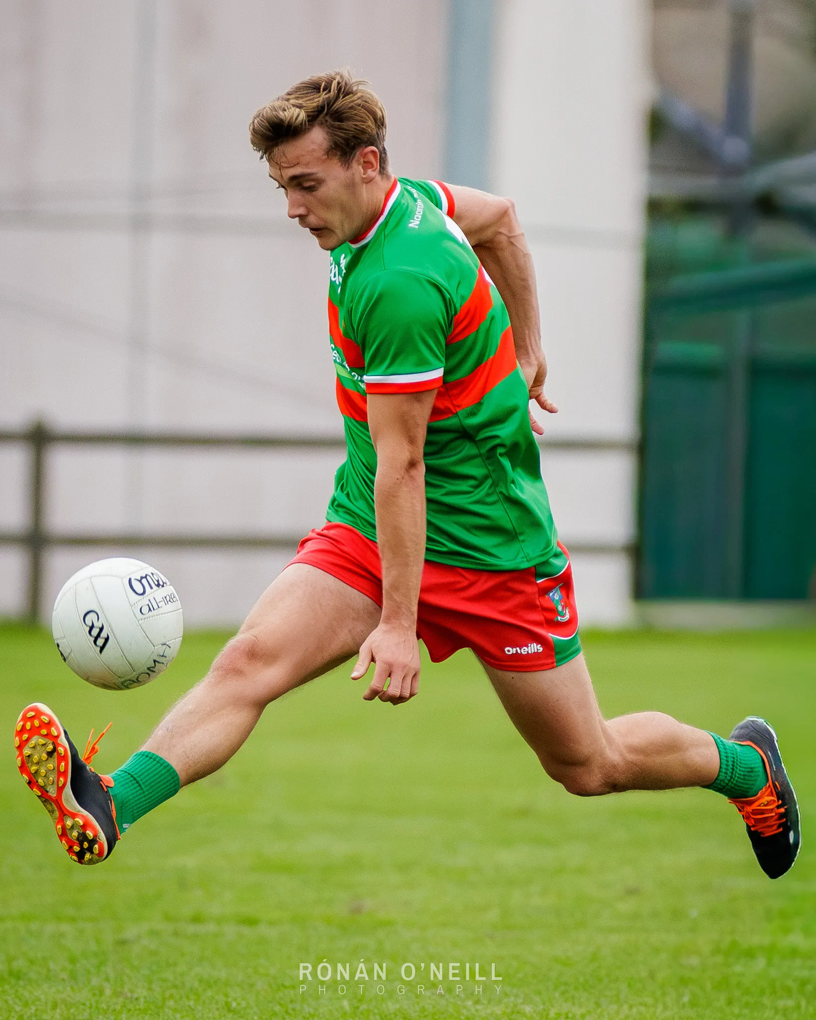 Naomh Barróg vs. St Mary's Saggart — Dublin Senior Football Championship 2, Pairc Barróg, September 2026 (photograph 34 of 40)