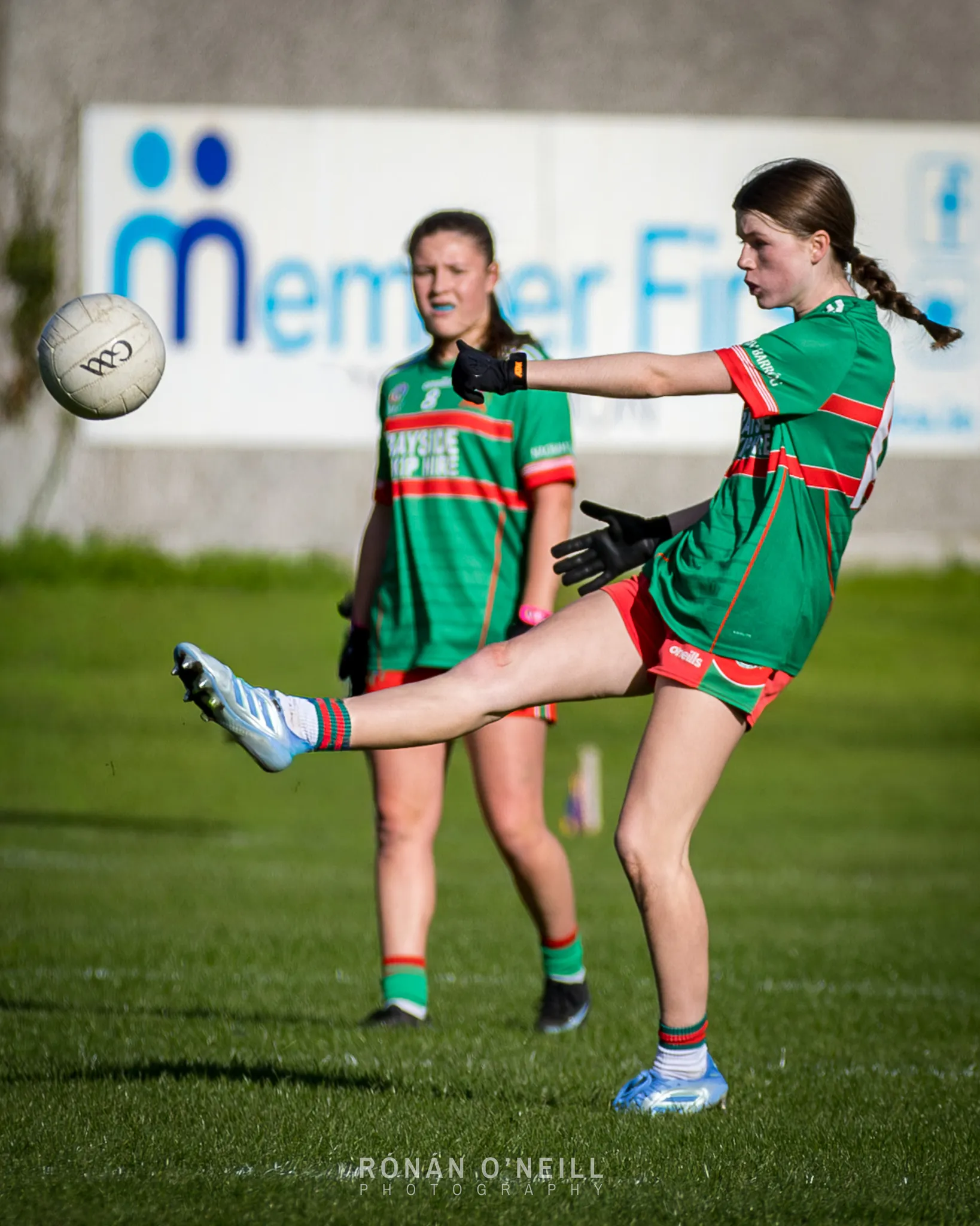 Naomh Barróg vs. Scoil Uí Chonaill — Dublin Minor Ladies Football Championship, Scoil Uí Chonaill, Clontarf Road, October 2026 (photograph 7 of 45)