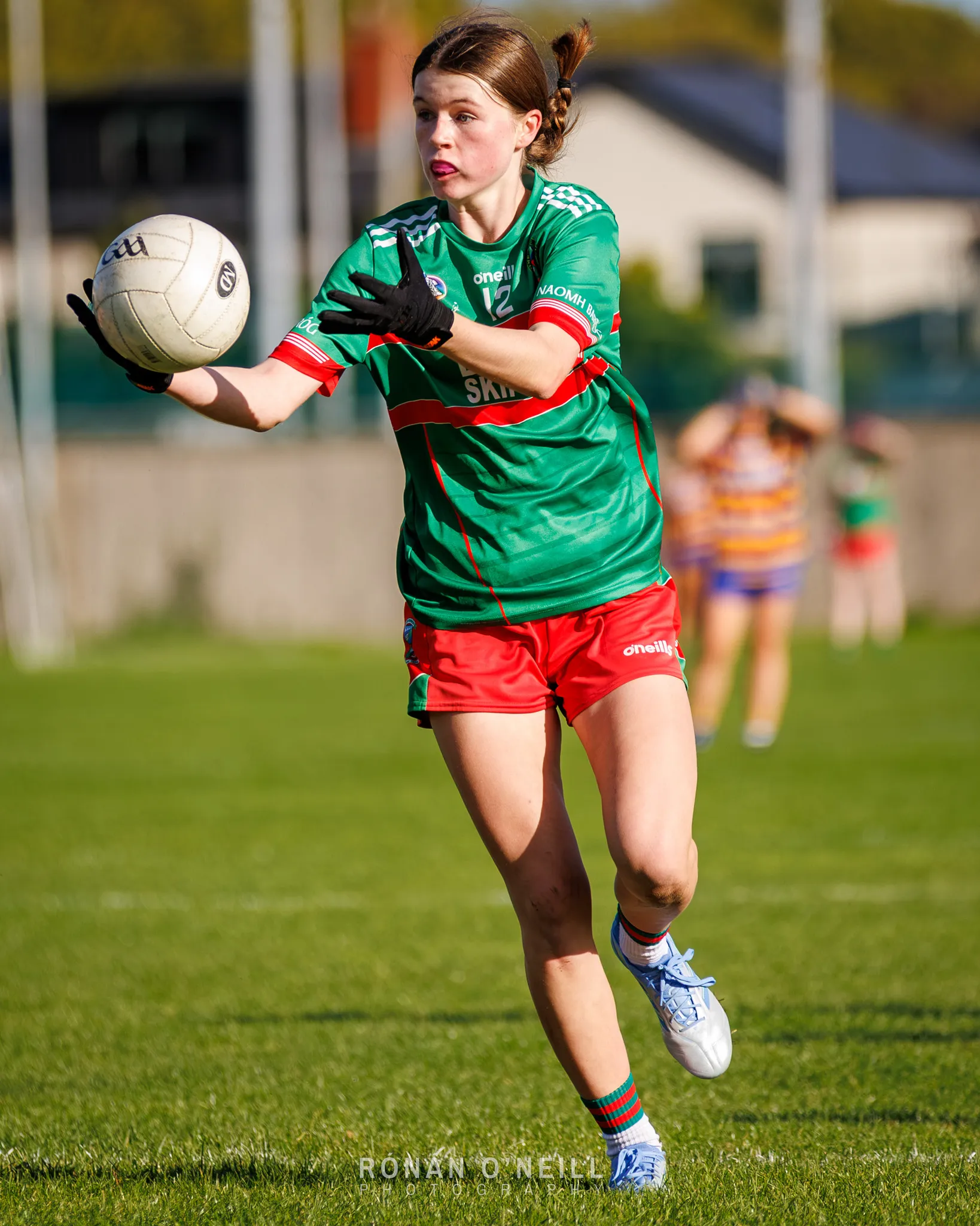 Naomh Barróg vs. Scoil Uí Chonaill — Dublin Minor Ladies Football Championship, Scoil Uí Chonaill, Clontarf Road, October 2026 (photograph 11 of 45)