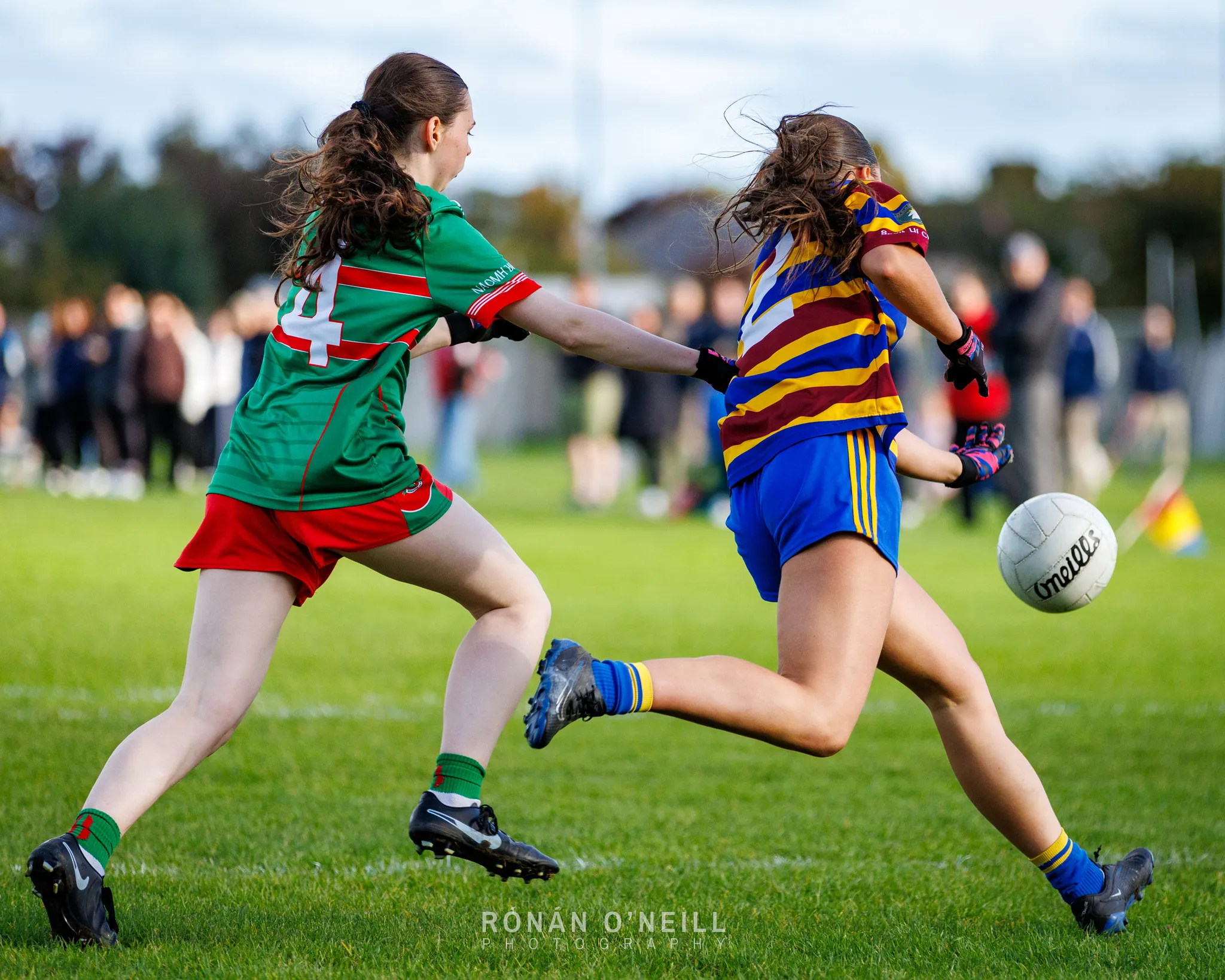 Naomh Barróg vs. Scoil Uí Chonaill — Dublin Minor Ladies Football Championship, Scoil Uí Chonaill, Clontarf Road, October 2026 (photograph 26 of 45)