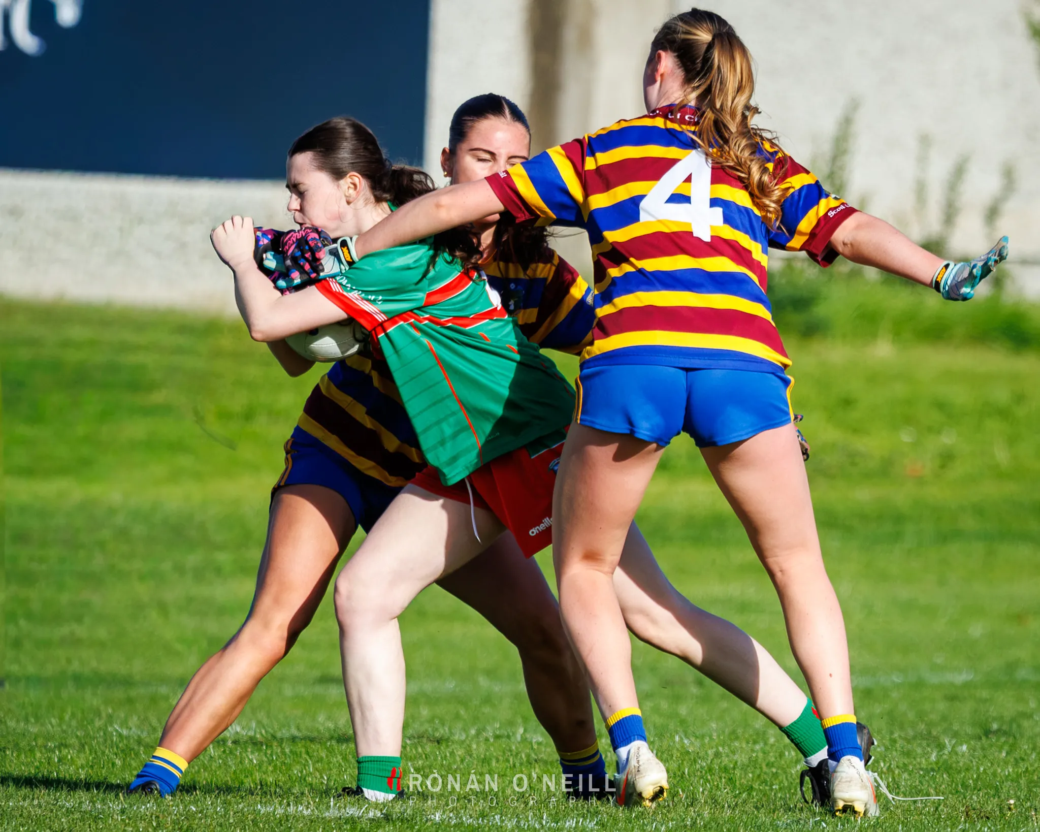 Naomh Barróg vs. Scoil Uí Chonaill — Dublin Minor Ladies Football Championship, Scoil Uí Chonaill, Clontarf Road, October 2026 (photograph 19 of 45)