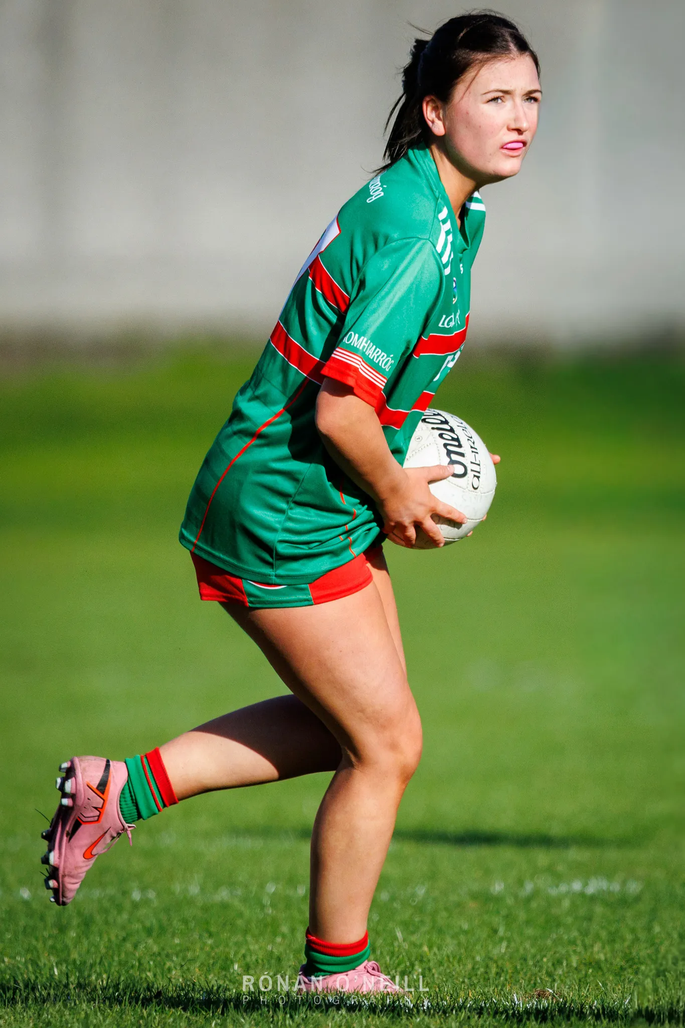 Naomh Barróg vs. Scoil Uí Chonaill — Dublin Minor Ladies Football Championship, Scoil Uí Chonaill, Clontarf Road, October 2026 (photograph 24 of 45)