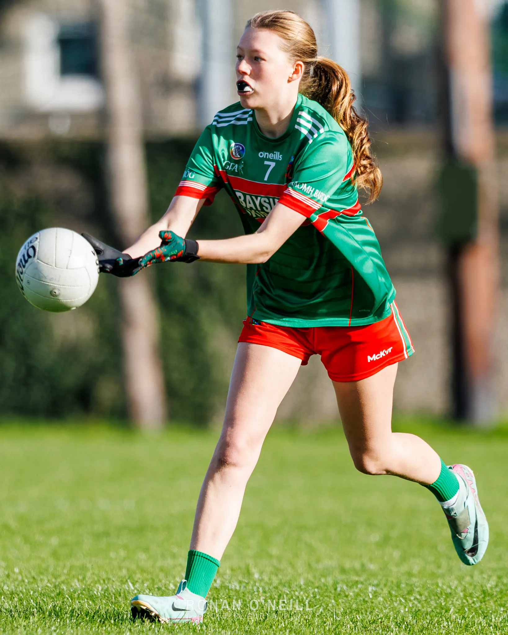 Naomh Barróg vs. Scoil Uí Chonaill — Dublin Minor Ladies Football Championship, Scoil Uí Chonaill, Clontarf Road, October 2026 (photograph 2 of 45)